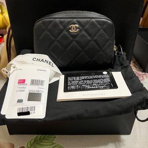Chanel Small Cosmetic Case/ Chanel O Case